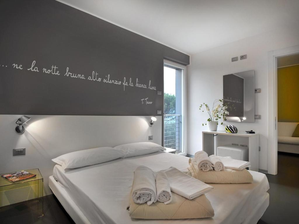 Gardabike Residence Torbole Sul Garda Ruang foto